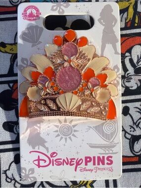 Disney Parks Princess Moana Tiara Crown Headdress Trading Pin NEW